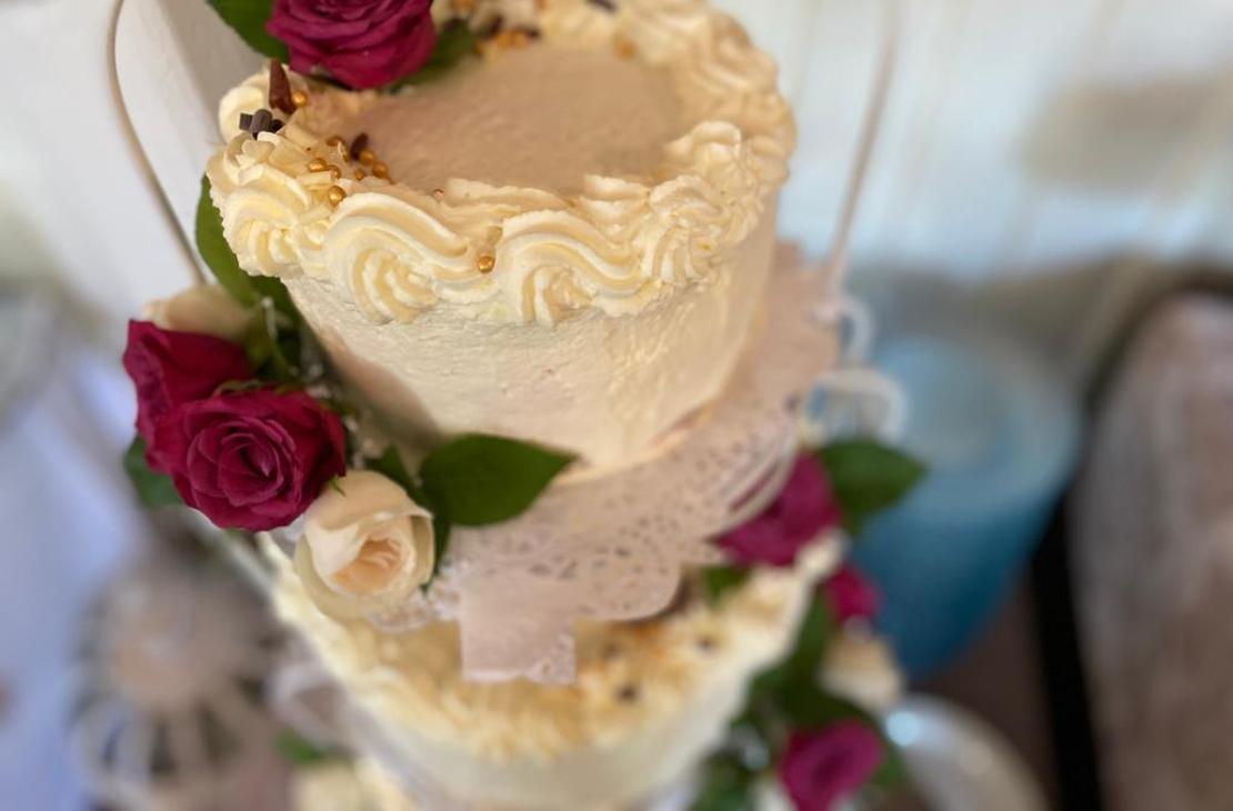 T&auml;ytekakku on Mantan Majatalon juhlamenujen kuningatar.