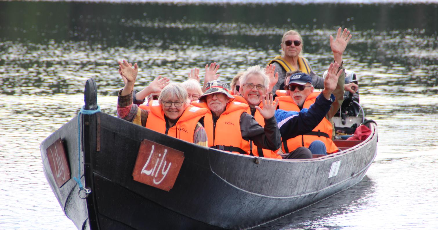 Jokiveneretkeläiset Petkeljärvellä
