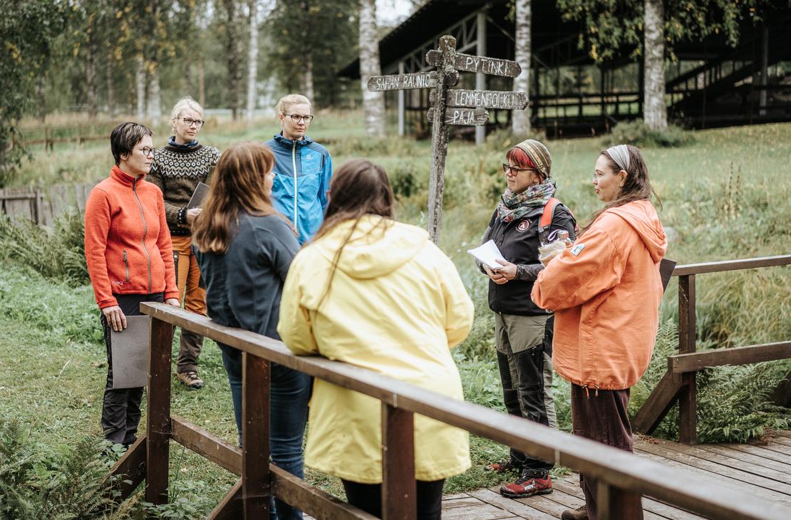 Metsämieliretkeläiset yhdessä