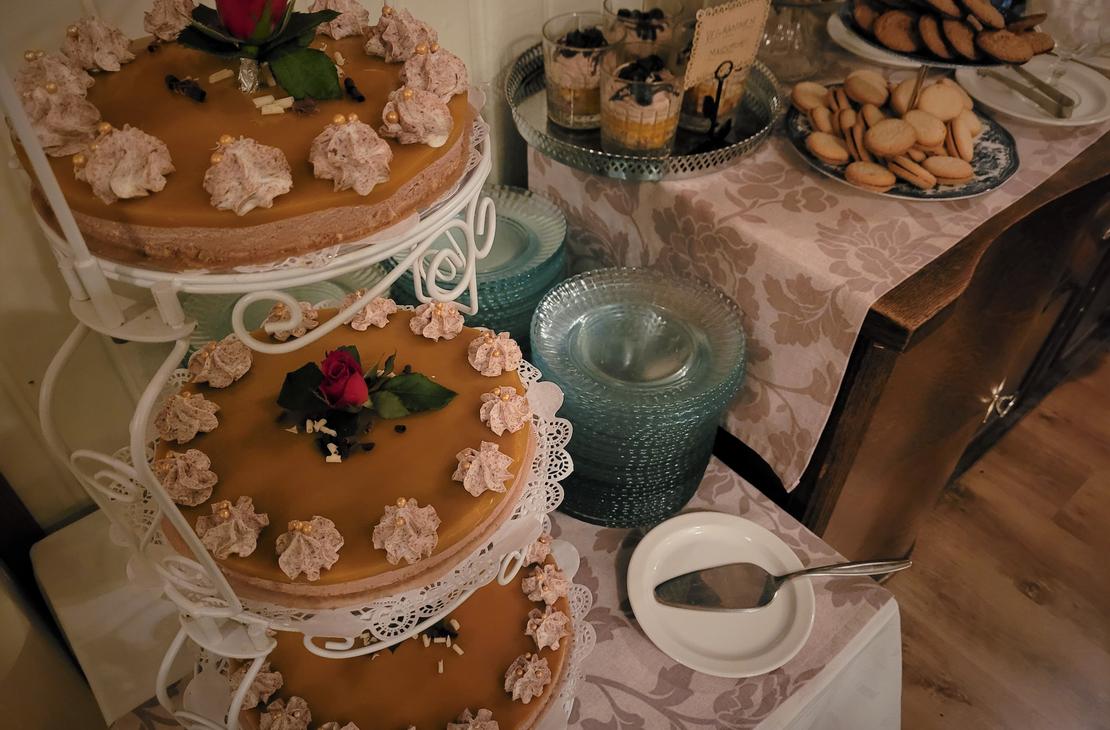 Juhlava kahvikattaus