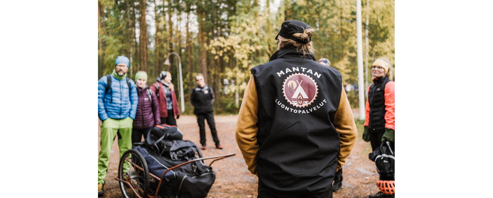 Turvallisesti luonnossa oppaan johdolla