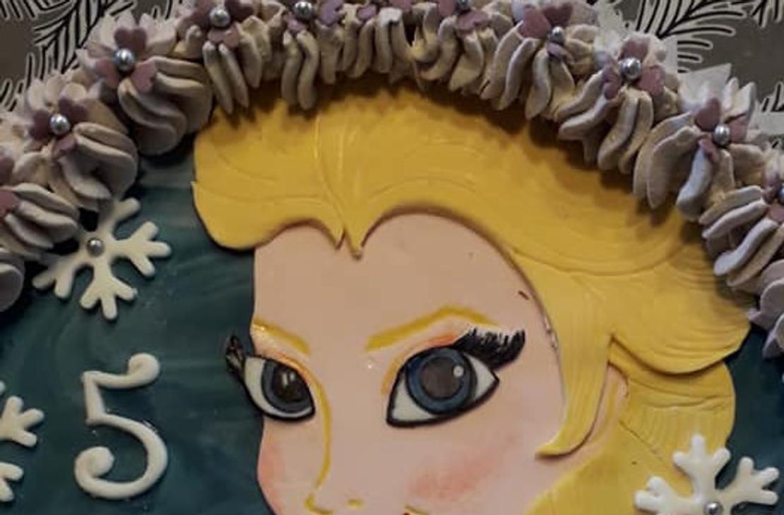 Fantasiakakut tilauksesta.