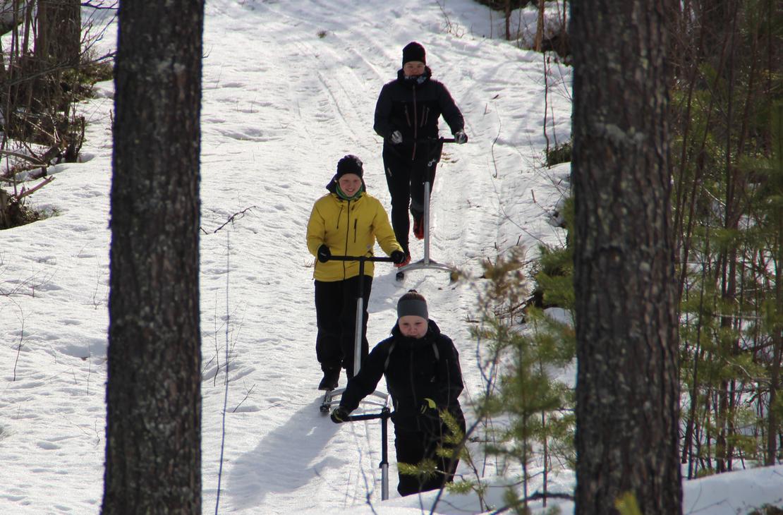 Potkuriretkeläiset reitillä
