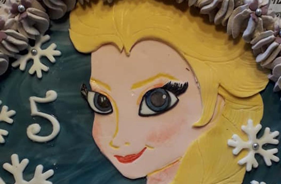 Fantasiakakut tilauksesta.