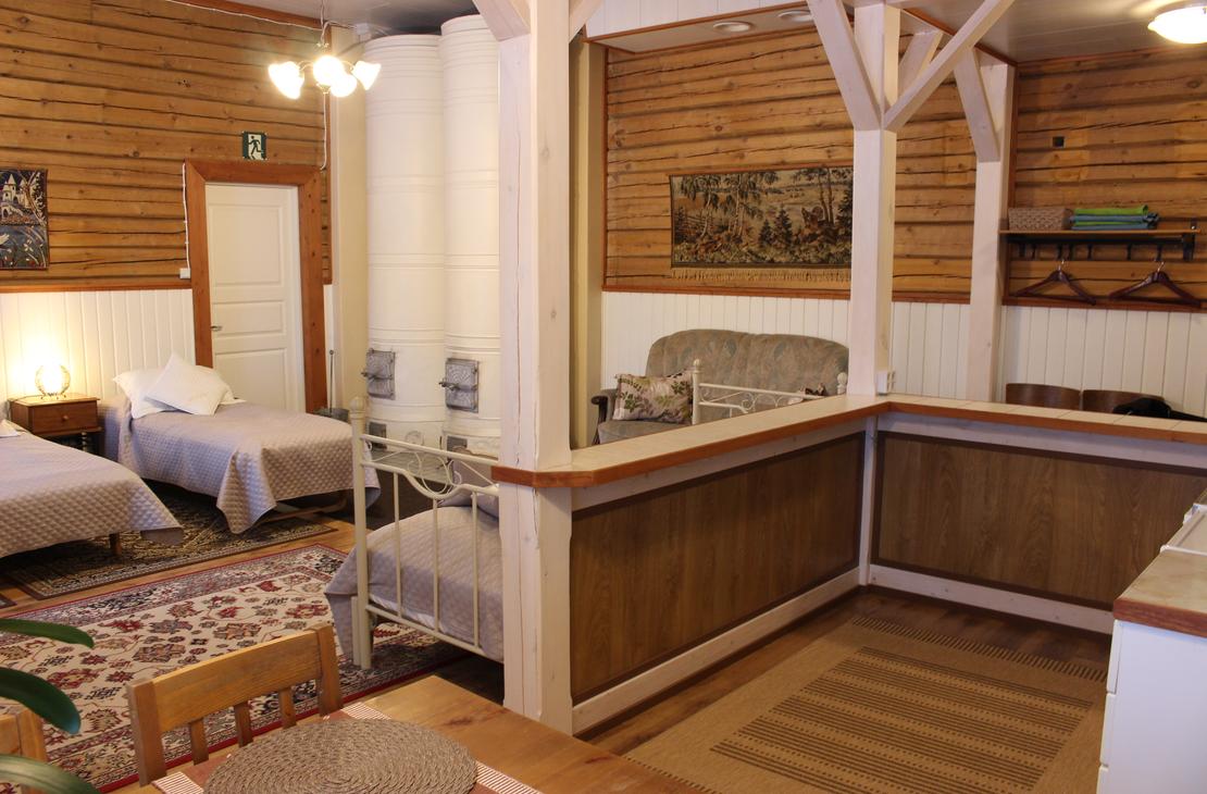 Utju-huoneisto, keittiönurkkauksesta kuvattuna