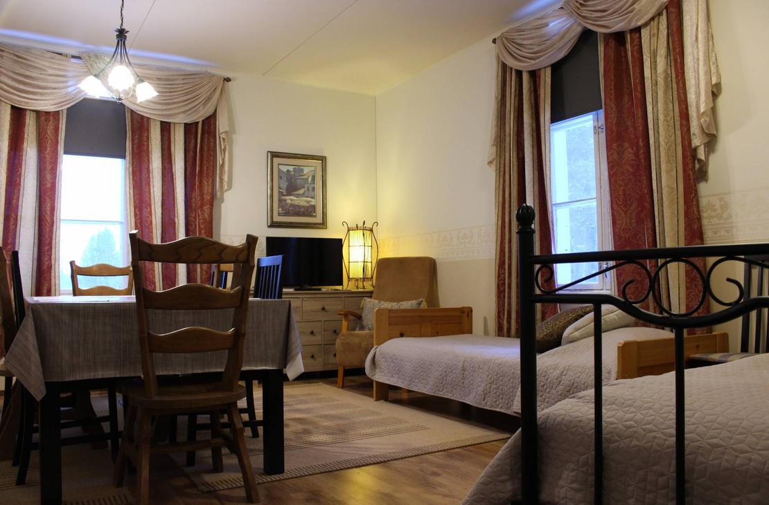 Mantan Majatalon Suma-huoneiston tupakeitti&ouml;.