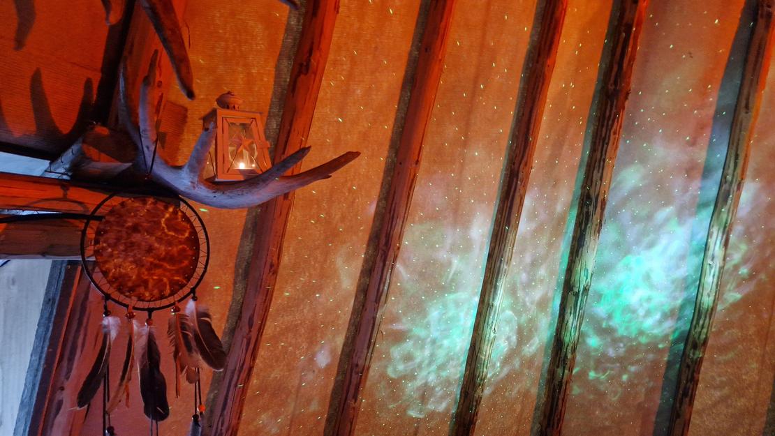 Mantan Majatalon pihakodan tunnelmaa.