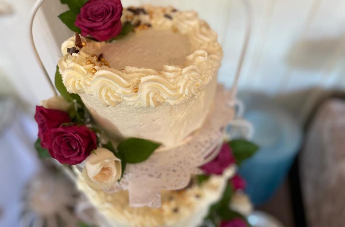 T&auml;ytekakku on Mantan Majatalon juhlamenujen kuningatar.